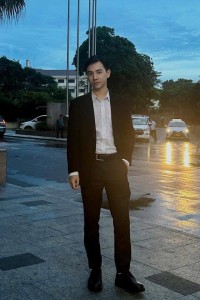 Toản